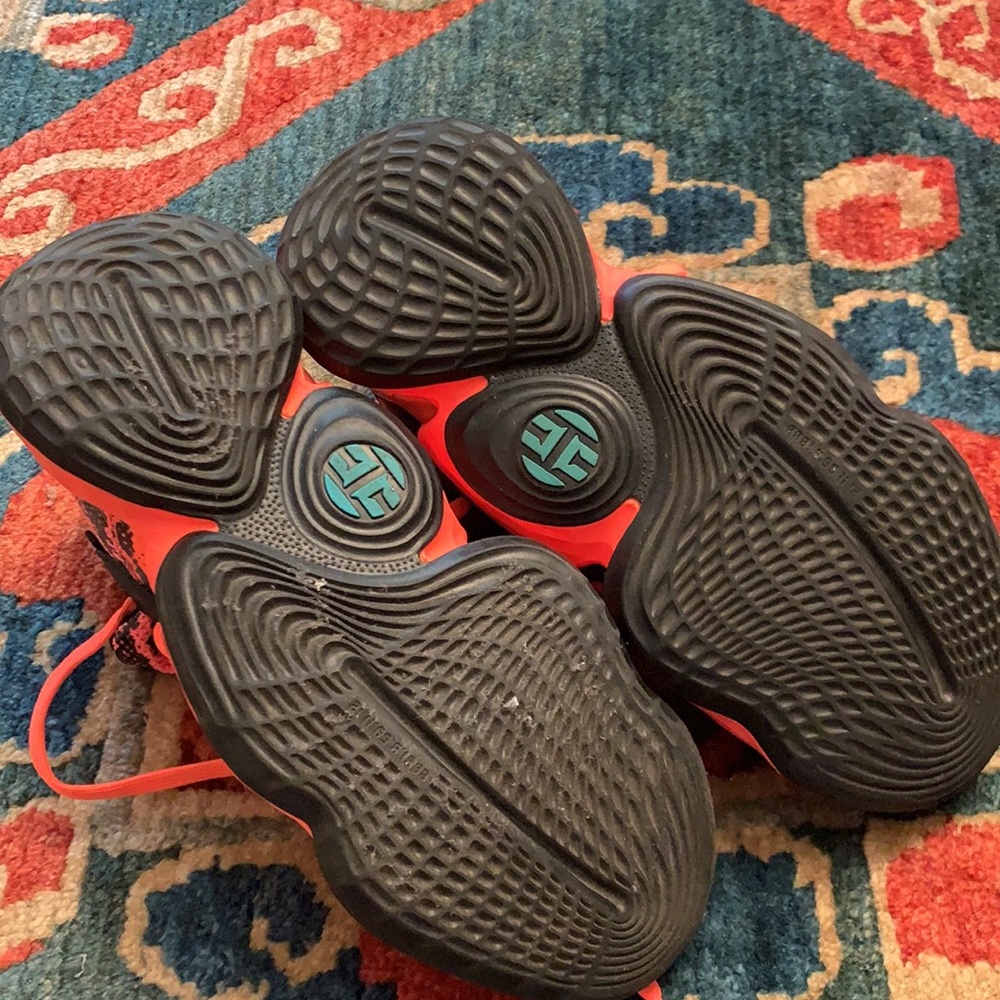 Harden shoe - Picture 2 of 3